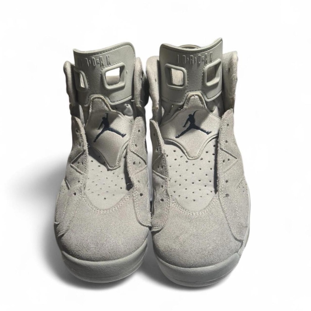 Jordan Sneakers - Light Gray